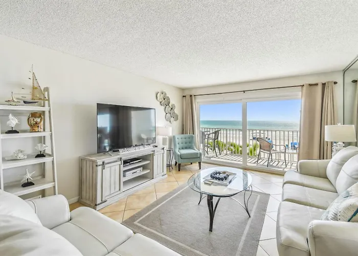 Oceanfront Seagate With Heated Pool * Clearwater Beach