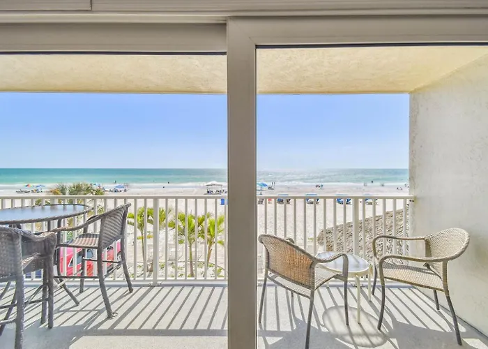Oceanfront Seagate With Heated Pool Clearwater Beach